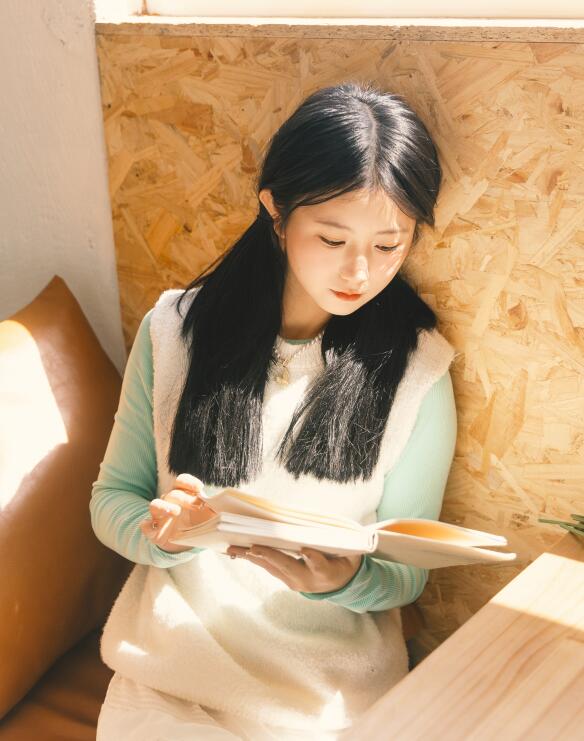 國(guó)產(chǎn)成久久免費(fèi)精品AV片天堂